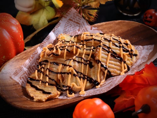 甘じょっぱハロウィンポテト(チェダーチーズとチョコソース)